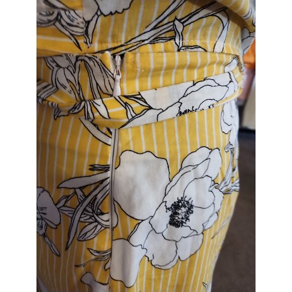 NWT 2-Piece Sleeveless Romper Set by LUSH Yellow White Black Florals Size Small - Picture 7 of 10